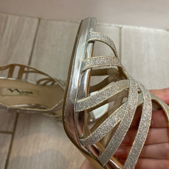 ✨Glinda🪄 Elegant Silver Strappy Heels - Picture 6 of 10